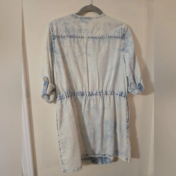 Chico's Acid Wash Lightweight Denim Dress Chico's Size 1/US Size Med/Size 8 - Picture 11 of 13
